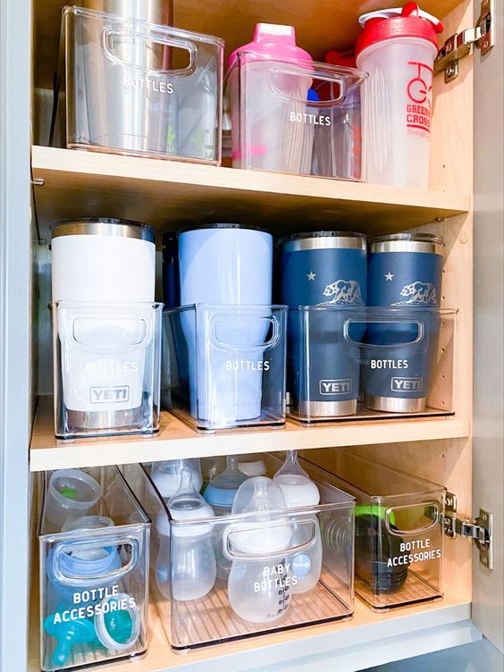 9+ Smart Ways On How To Organize Water Bottles In Kitchen