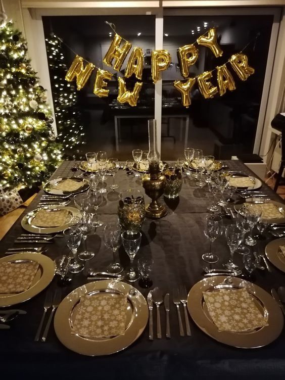 21+ Insanely Good New Year’s Eve Decorations That Stand Out
