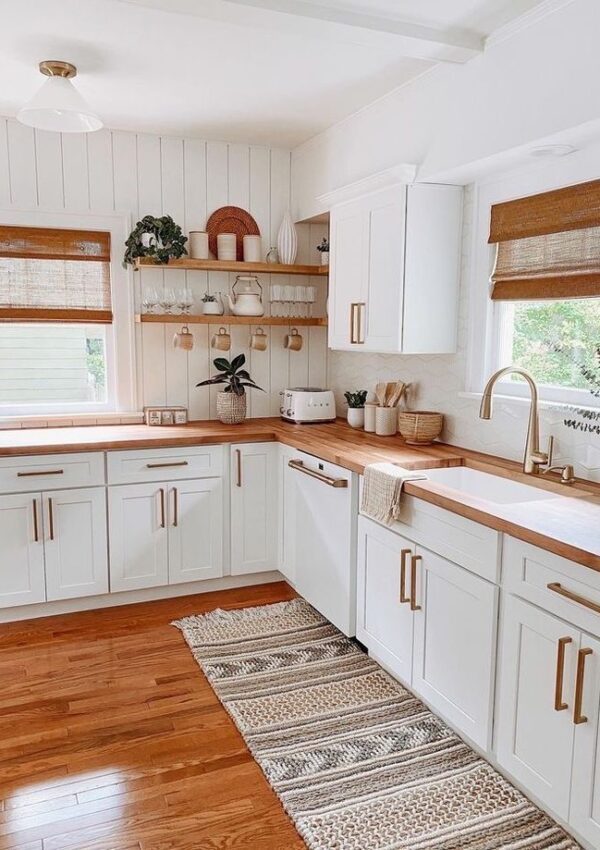 13+ Brilliant Small Kitchen Decor Ideas On A Budget That Will Make Your Space Bigger